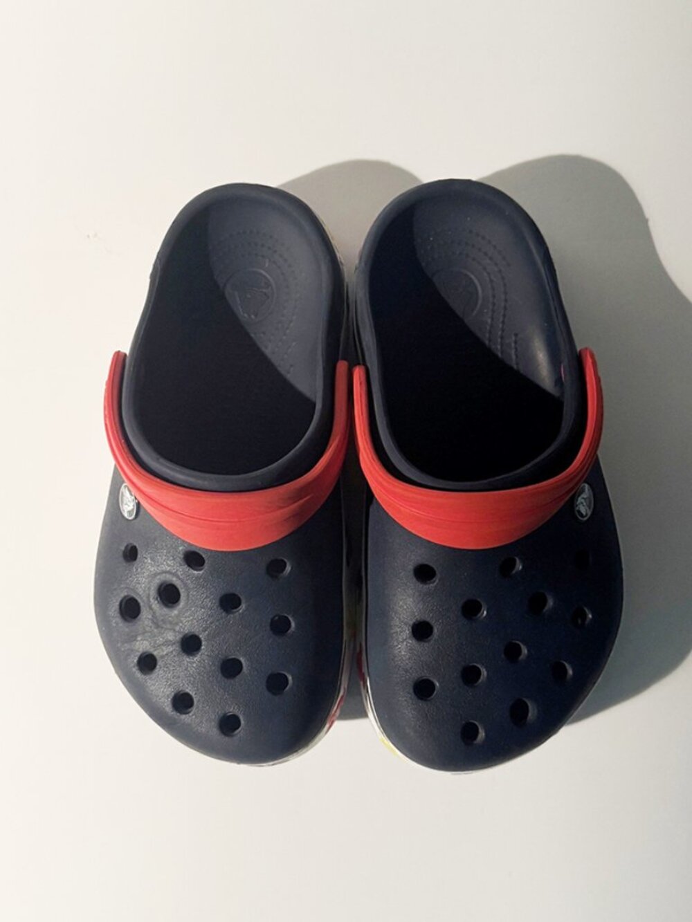 CROCS Kids' Mickey Lights Clog 3 M, NAVY